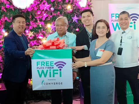 Converge offers free wifi at NAIA Terminal 3 .
